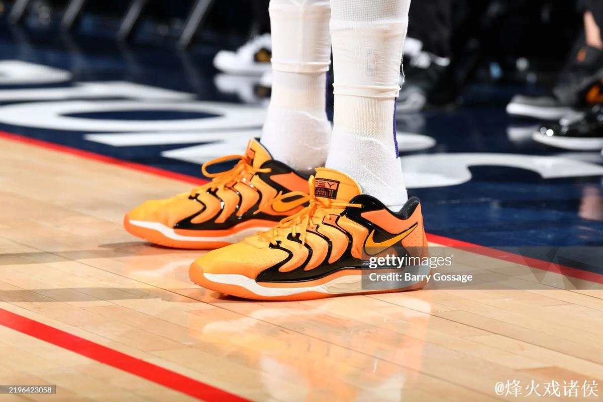 库里23分无力回天,杜兰特21+10,勇士不敌太阳遭遇4连败 库里23分无力回天,杜兰特21+10,勇士不敌太阳遭遇4连败