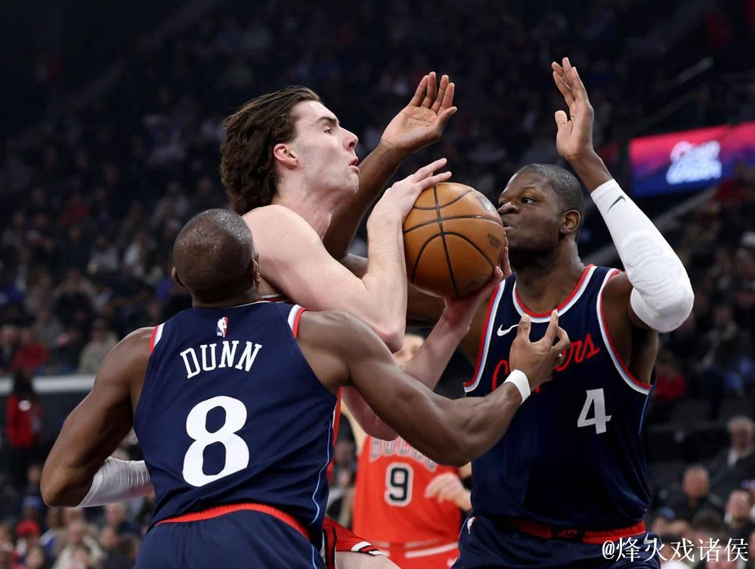 CJ爆发砍下45分鹈鹕击败爵士喜迎4连胜 快船惜败公牛4连胜告终 CJ爆发砍下45分鹈鹕击败爵士喜迎4连胜 快船惜败公牛4连胜告终